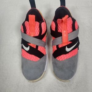 Nike Kids' Gray and Pink Athletic Shoes Size 11